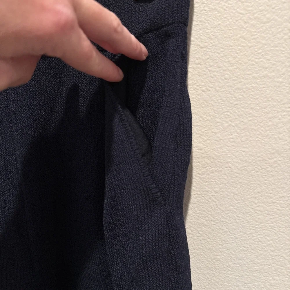 St John Collection Marie Gray‎ Wool Blend Knit Shorts Size 2 Navy Blue